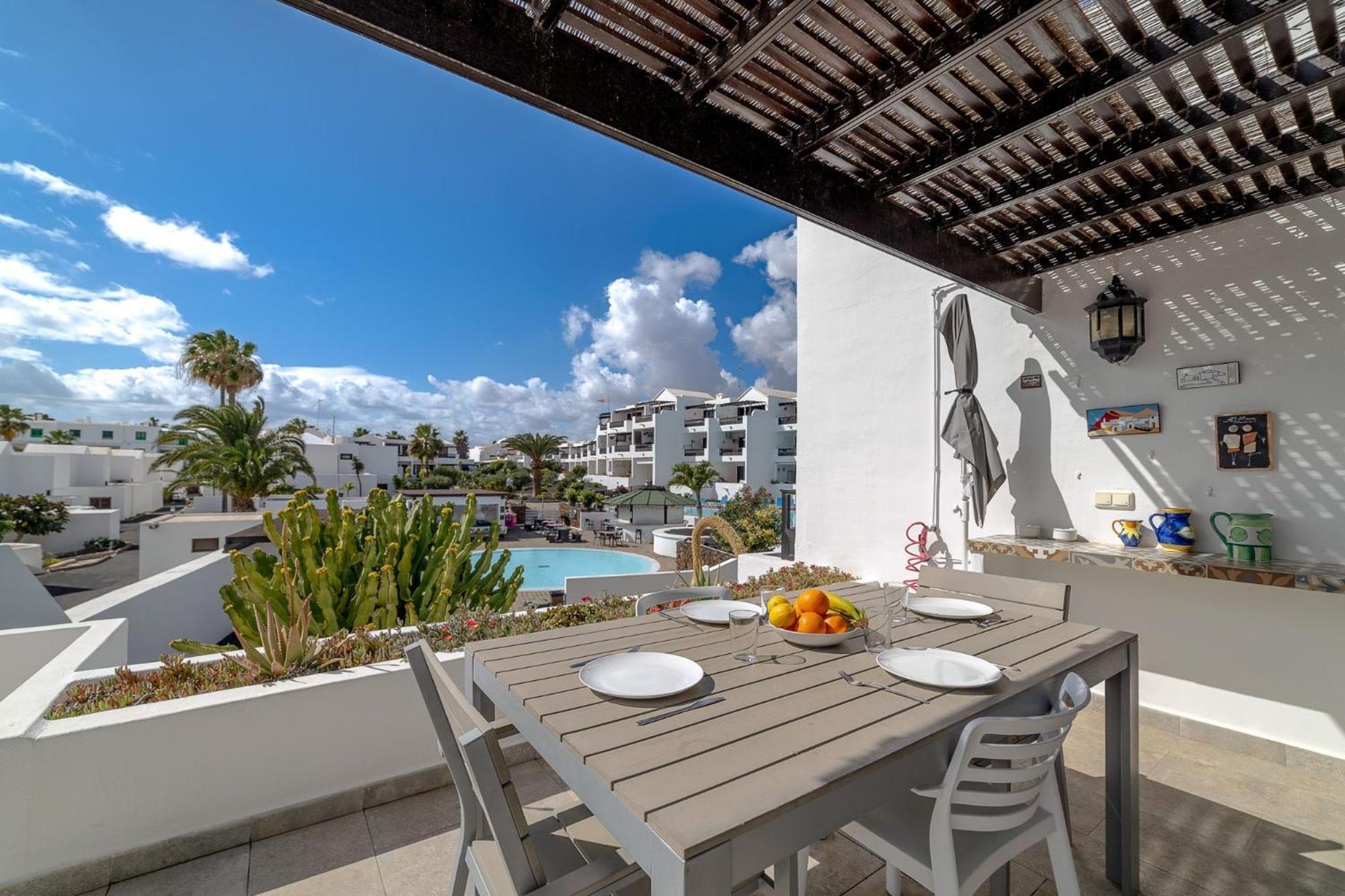 Playa Bastian 2 Habs 2 Banos Y Super Terraza Διαμέρισμα Costa Teguise Εξωτερικό φωτογραφία