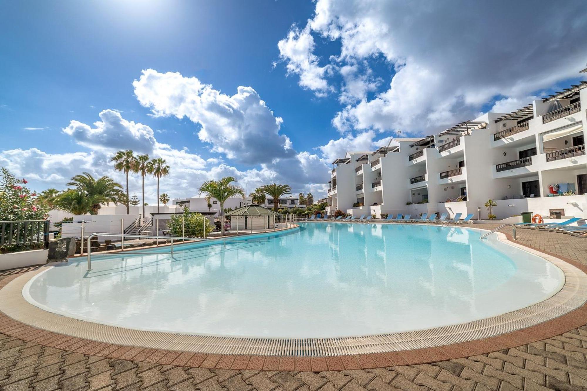 Playa Bastian 2 Habs 2 Banos Y Super Terraza Διαμέρισμα Costa Teguise Εξωτερικό φωτογραφία
